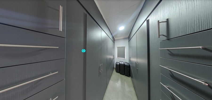 To Let  Bedroom Property for Rent in Waverley Gauteng