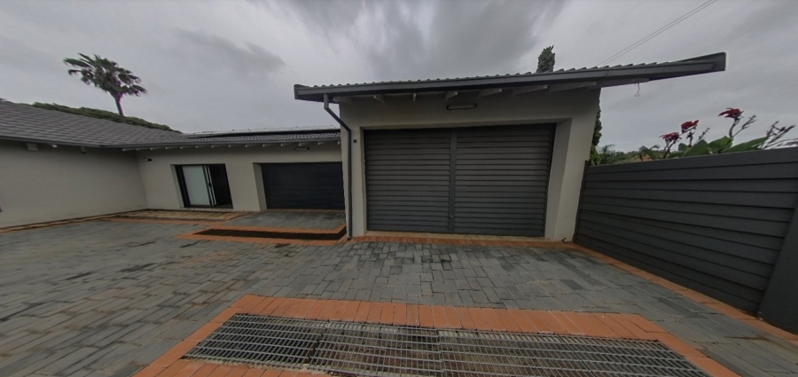 To Let  Bedroom Property for Rent in Waverley Gauteng