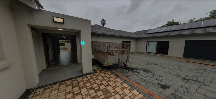 To Let  Bedroom Property for Rent in Waverley Gauteng