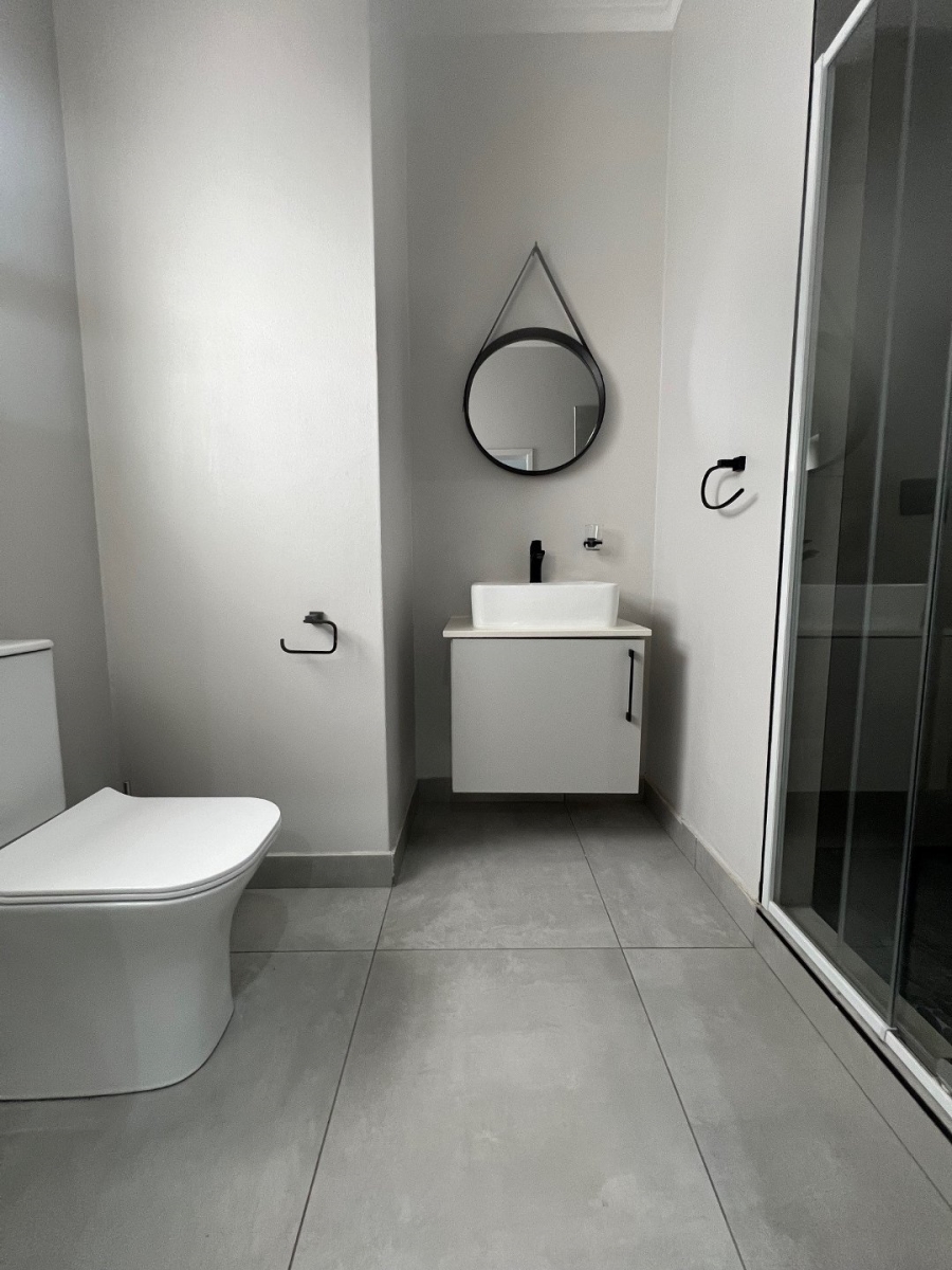 To Let 2 Bedroom Property for Rent in Bryanston Gauteng