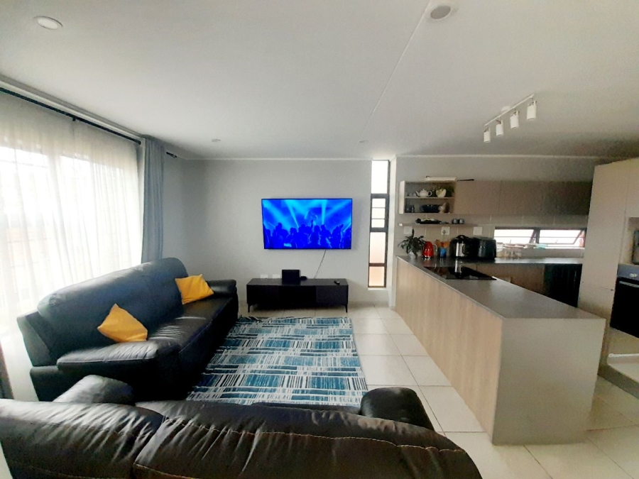 3 Bedroom Property for Sale in Rooihuiskraal North Gauteng