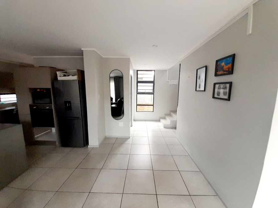 3 Bedroom Property for Sale in Rooihuiskraal North Gauteng