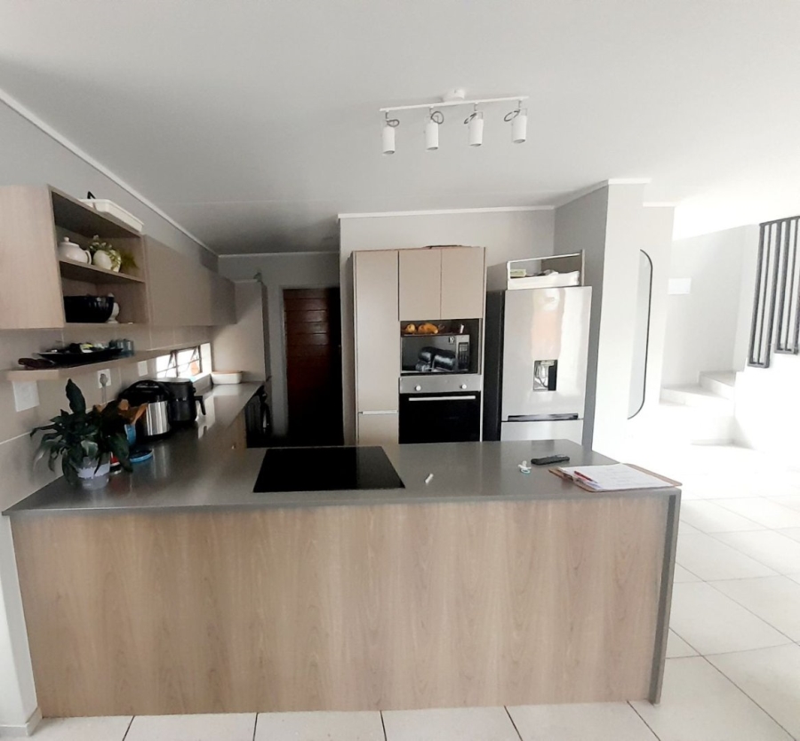 3 Bedroom Property for Sale in Rooihuiskraal North Gauteng