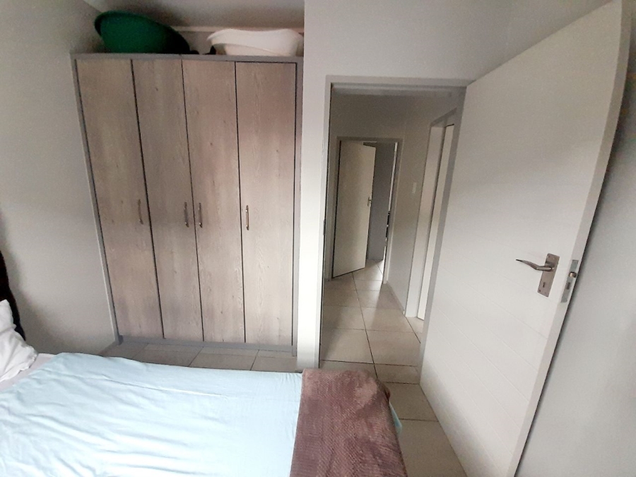 3 Bedroom Property for Sale in Rooihuiskraal North Gauteng