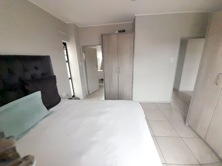 3 Bedroom Property for Sale in Rooihuiskraal North Gauteng