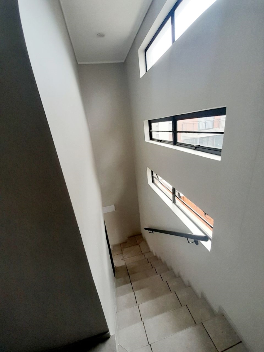 3 Bedroom Property for Sale in Rooihuiskraal North Gauteng