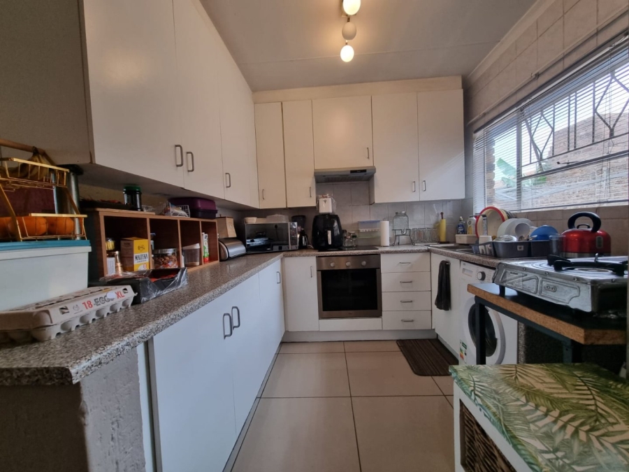 To Let 3 Bedroom Property for Rent in Buccleuch Gauteng