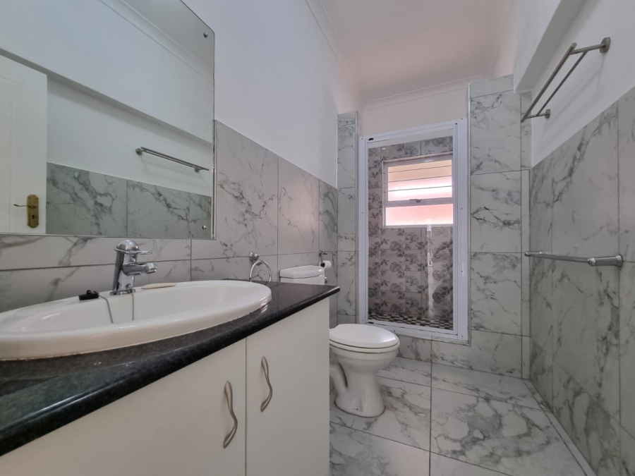 To Let  Bedroom Property for Rent in Illovo Gauteng