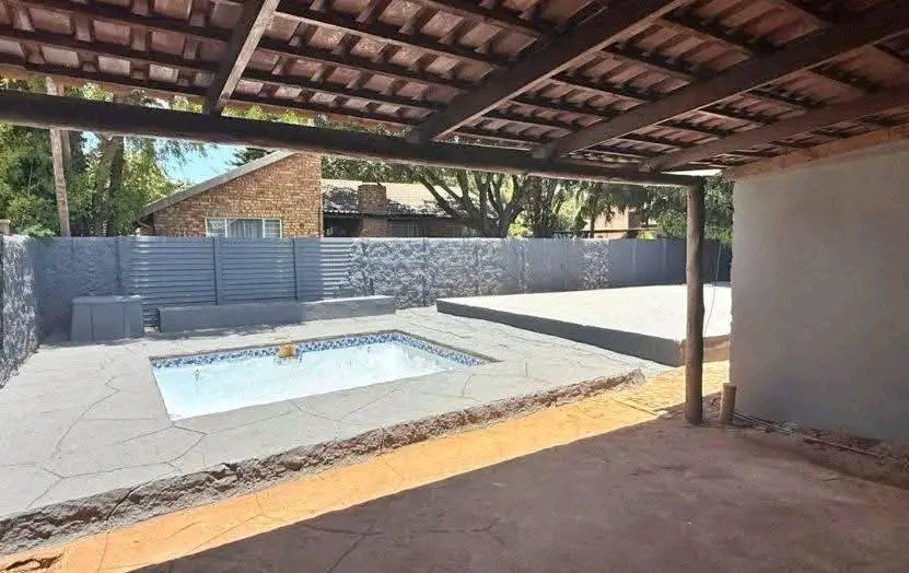 3 Bedroom Property for Sale in Doornpoort AH Gauteng