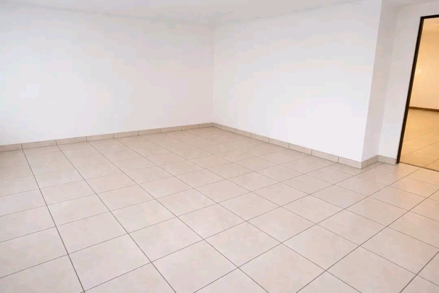  Bedroom Property for Sale in Amandasig Gauteng