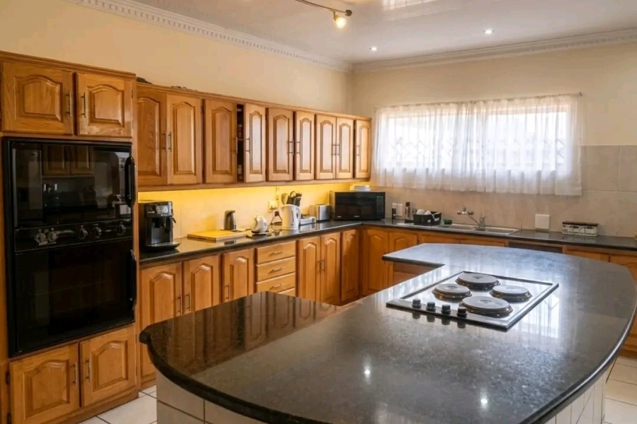  Bedroom Property for Sale in Amandasig Gauteng