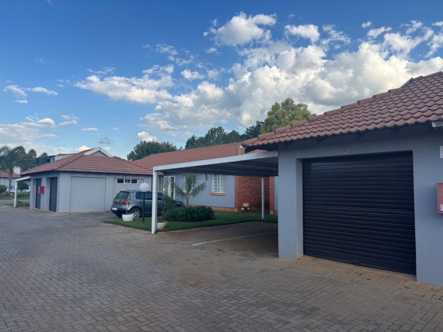 2 Bedroom Property for Sale in Montana Gauteng