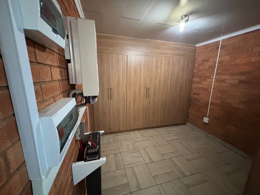 2 Bedroom Property for Sale in Montana Gauteng