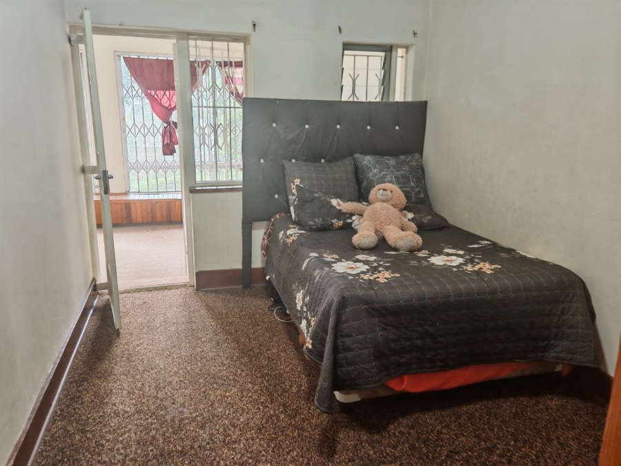 8 Bedroom Property for Sale in Observatory Gauteng