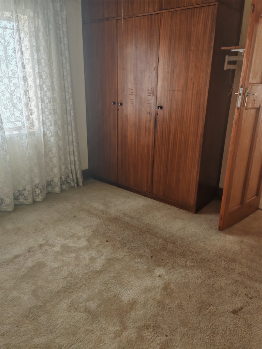 8 Bedroom Property for Sale in Observatory Gauteng