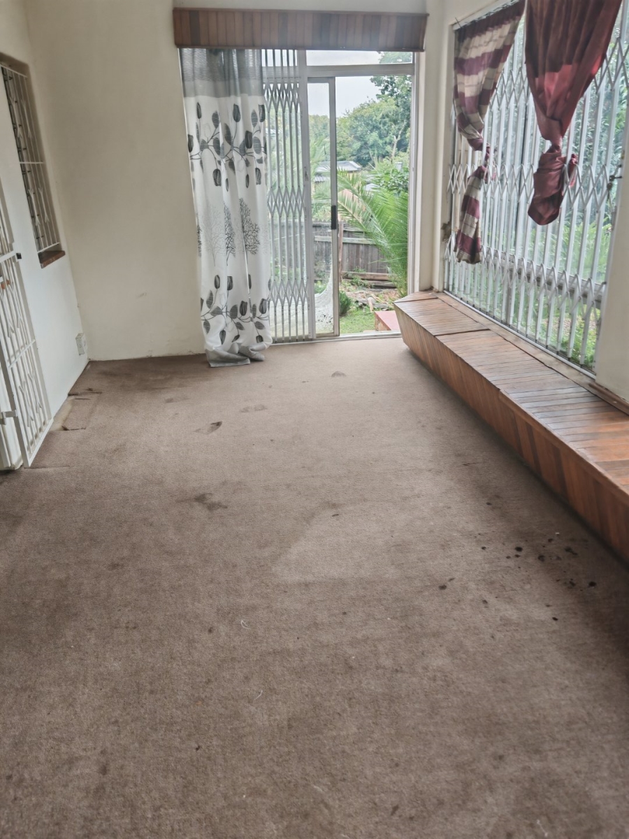 8 Bedroom Property for Sale in Observatory Gauteng