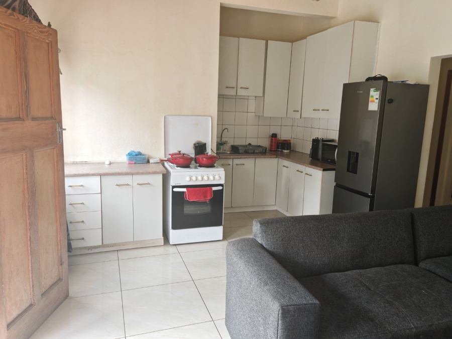 8 Bedroom Property for Sale in Observatory Gauteng