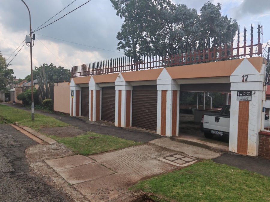 8 Bedroom Property for Sale in Observatory Gauteng