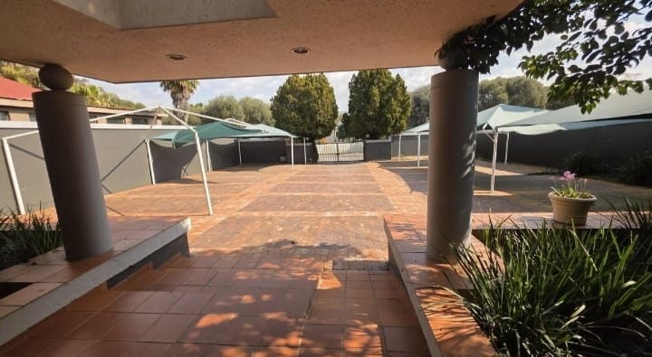 Commercial Property for Sale in Paulshof Gauteng