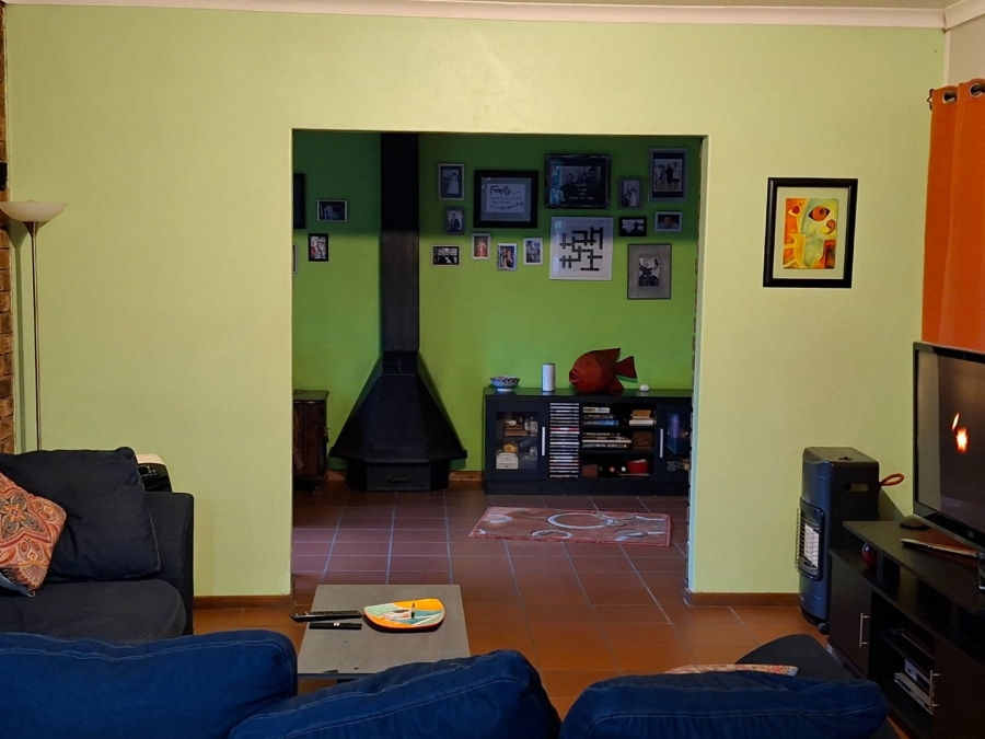  Bedroom Property for Sale in Suiderberg Gauteng