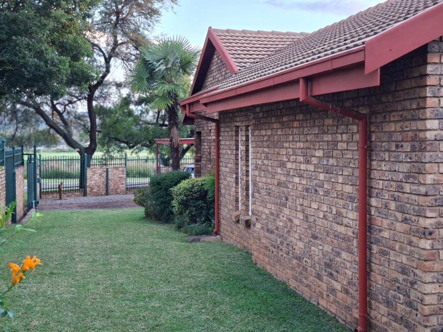  Bedroom Property for Sale in Suiderberg Gauteng
