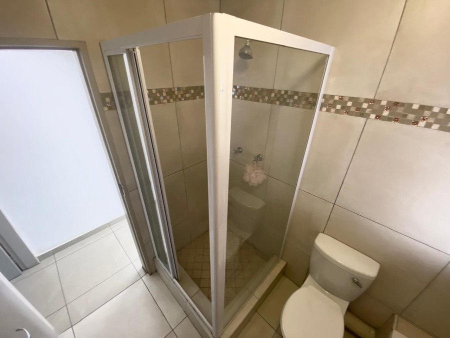 To Let 2 Bedroom Property for Rent in North Riding Gauteng