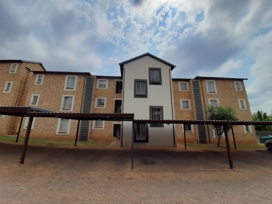 To Let 2 Bedroom Property for Rent in North Riding Gauteng
