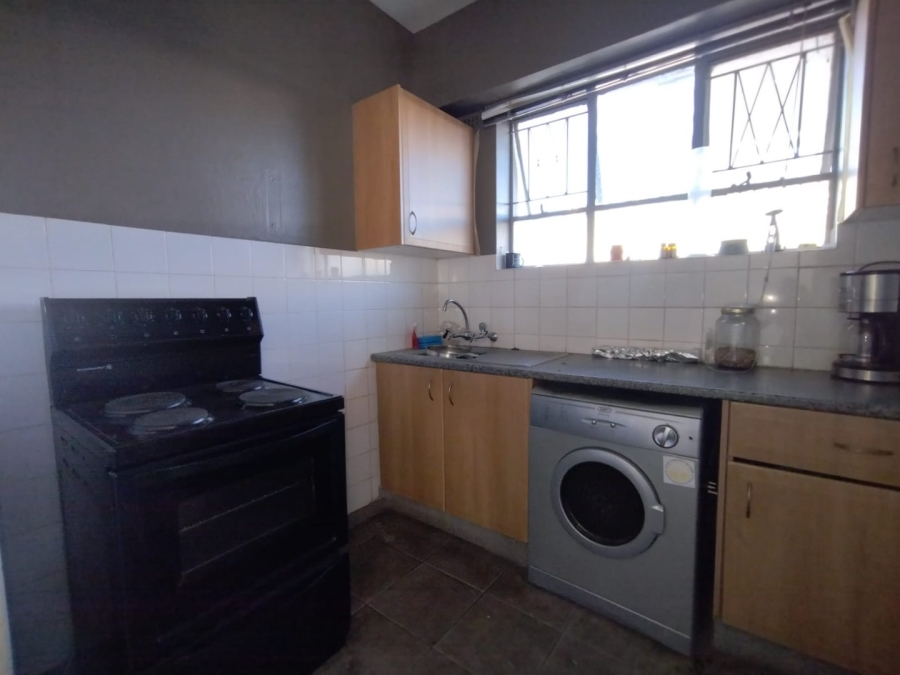 To Let 1 Bedroom Property for Rent in Parkview Gauteng