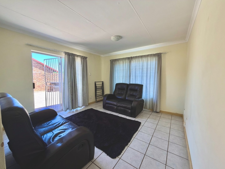 2 Bedroom Property for Sale in Highveld Gauteng