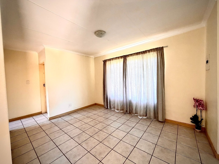 2 Bedroom Property for Sale in Highveld Gauteng