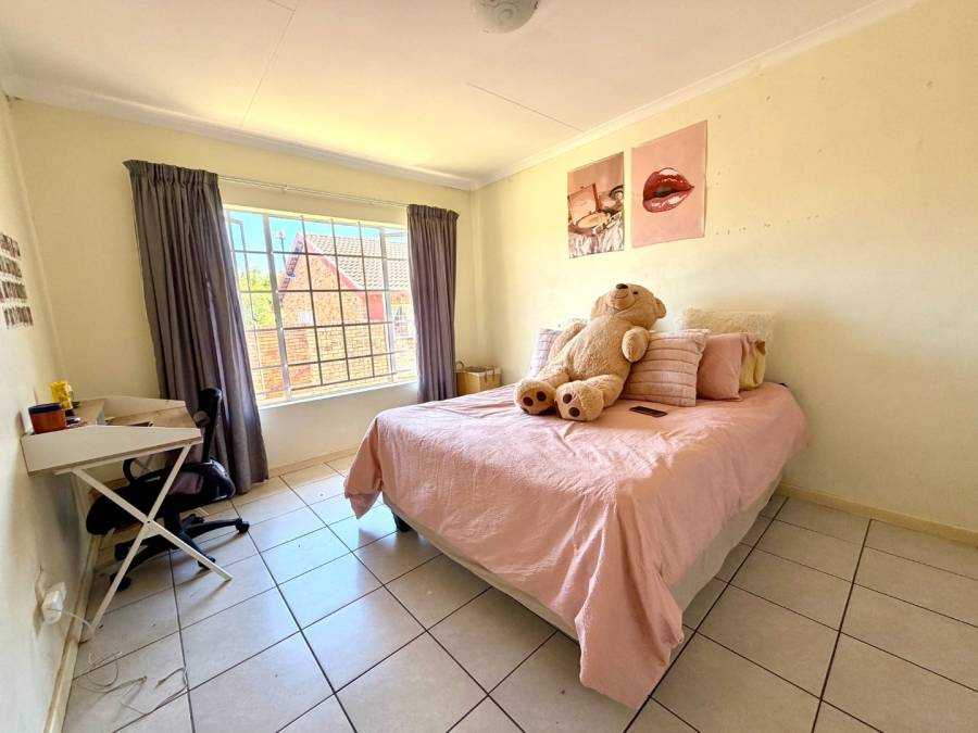 2 Bedroom Property for Sale in Highveld Gauteng