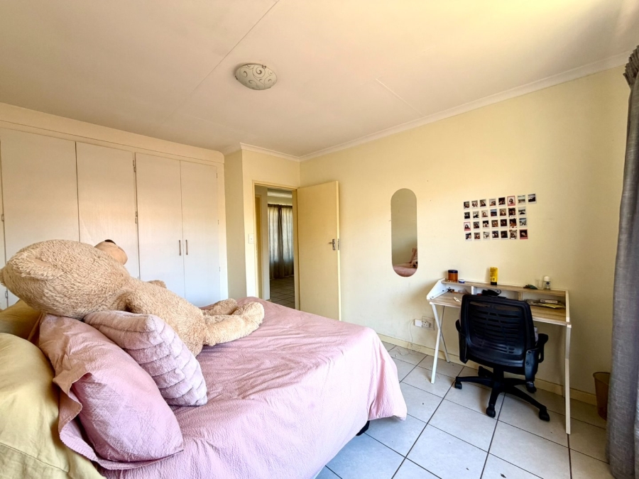 2 Bedroom Property for Sale in Highveld Gauteng