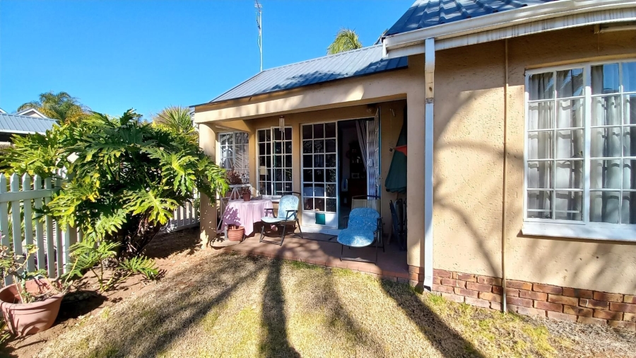 2 Bedroom Property for Sale in The Reeds Gauteng