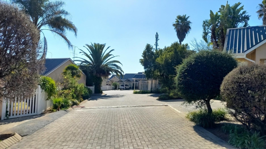 2 Bedroom Property for Sale in The Reeds Gauteng