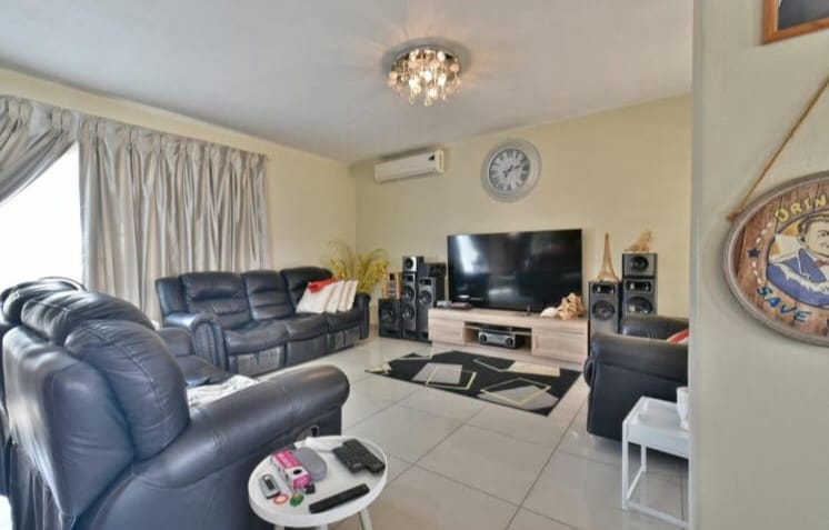 5 Bedroom Property for Sale in Elandspark Gauteng