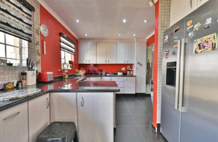 5 Bedroom Property for Sale in Elandspark Gauteng