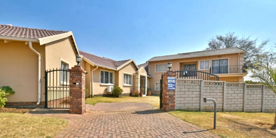 5 Bedroom Property for Sale in Elandspark Gauteng