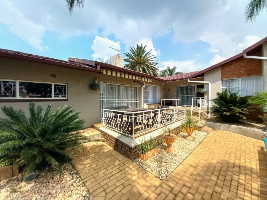 3 Bedroom Property for Sale in Eden Glen Gauteng