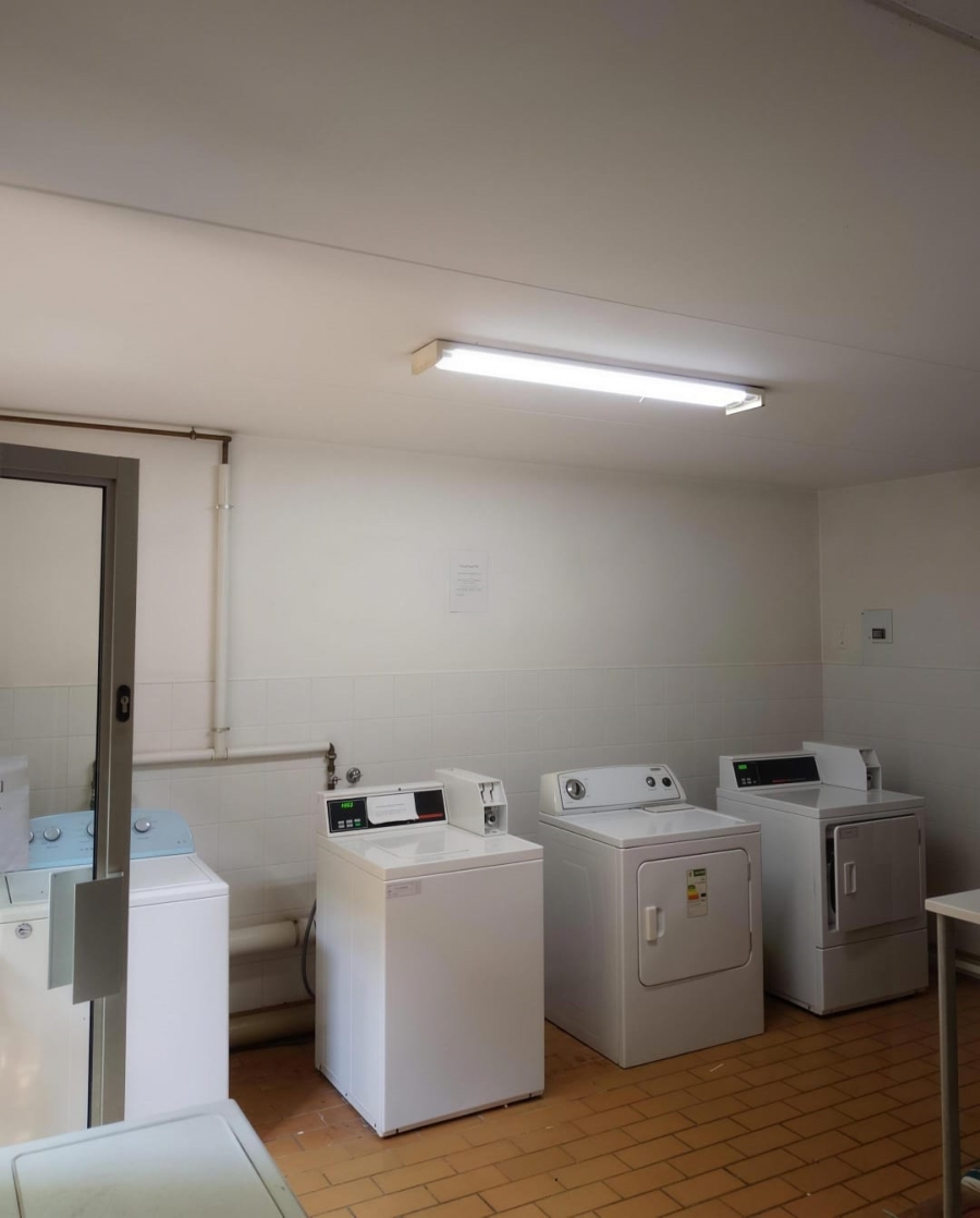 1 Bedroom Property for Sale in Glen Austin Gauteng