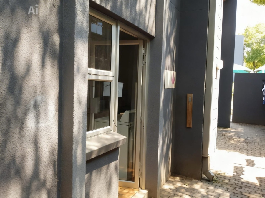 1 Bedroom Property for Sale in Glen Austin Gauteng