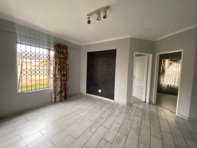 To Let  Bedroom Property for Rent in Sharon Park Gauteng