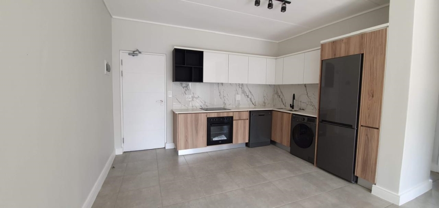 To Let 2 Bedroom Property for Rent in Waterfall Gauteng