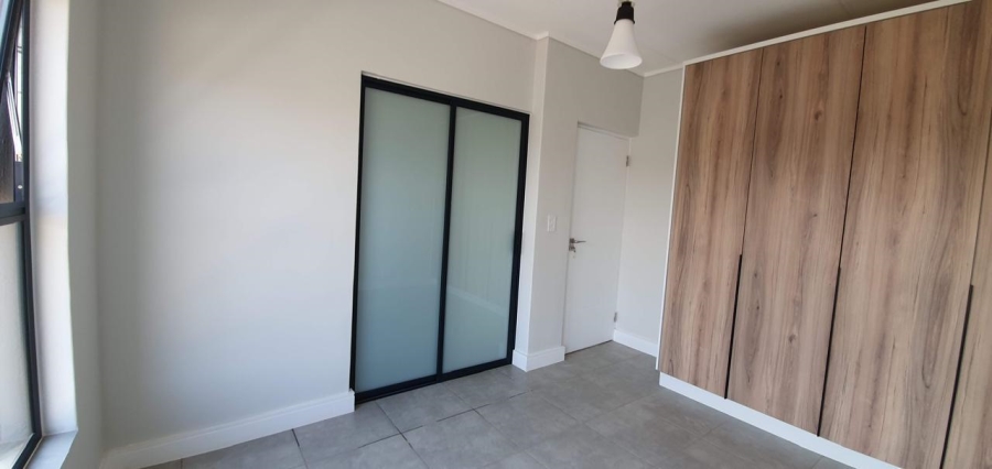 To Let 2 Bedroom Property for Rent in Waterfall Gauteng