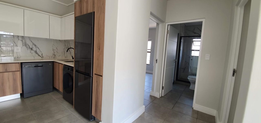 To Let 2 Bedroom Property for Rent in Waterfall Gauteng