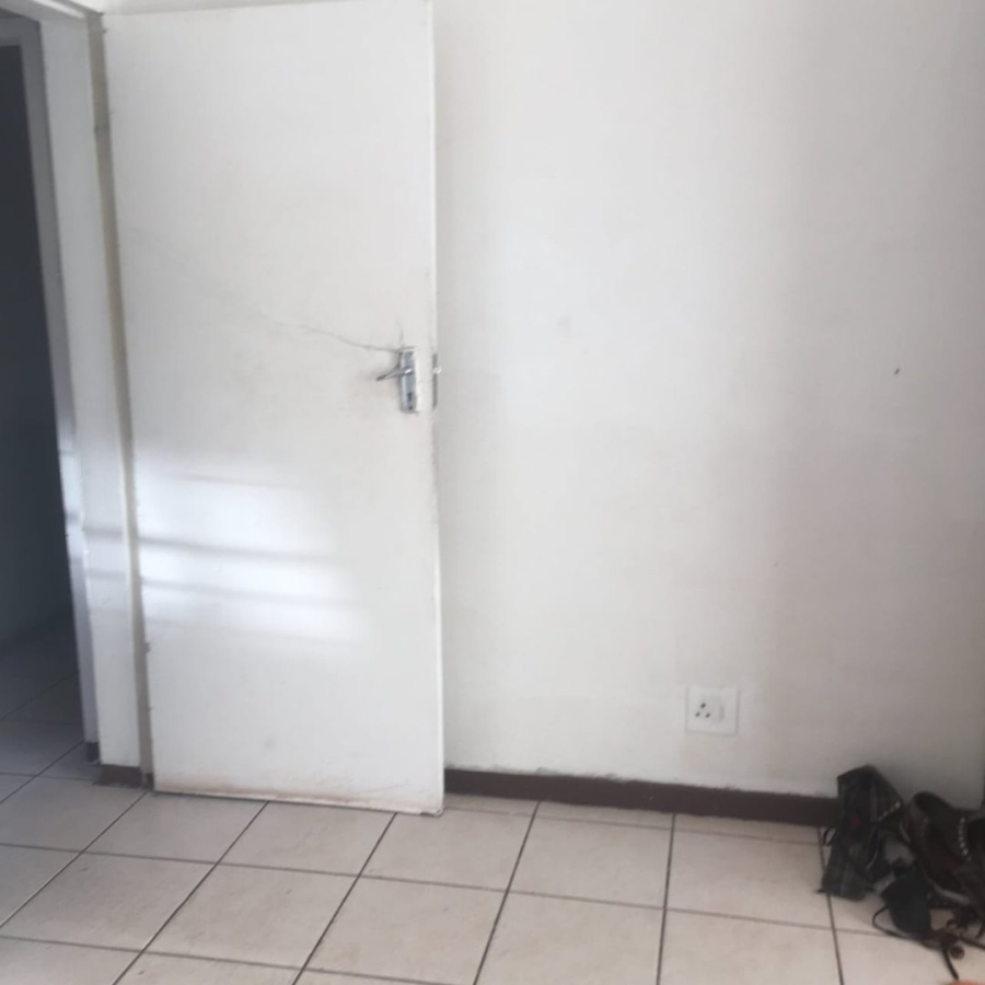 2 Bedroom Property for Sale in Pretoria West Gauteng