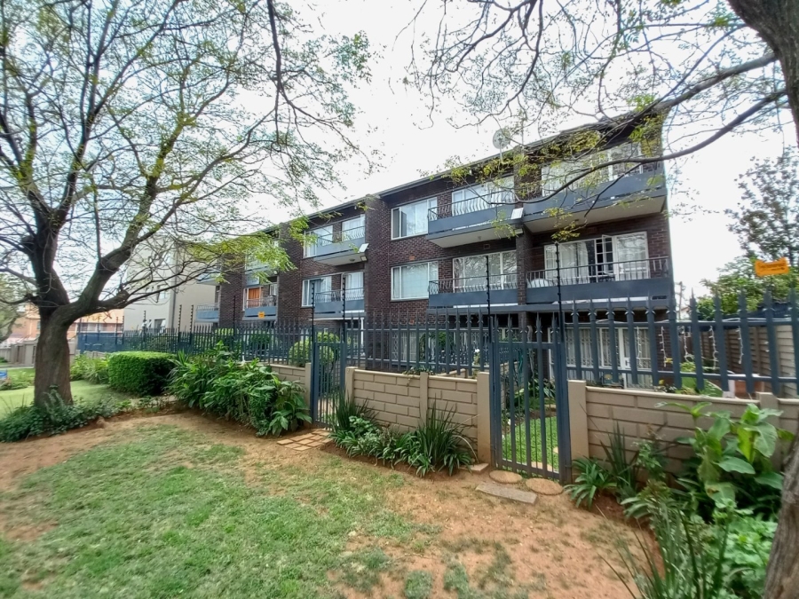 1 Bedroom Property for Sale in Edenvale Central Gauteng