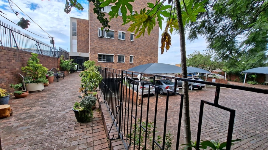 2 Bedroom Property for Sale in Orange Grove Gauteng