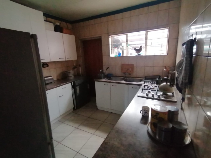 3 Bedroom Property for Sale in Bonaero Park Gauteng