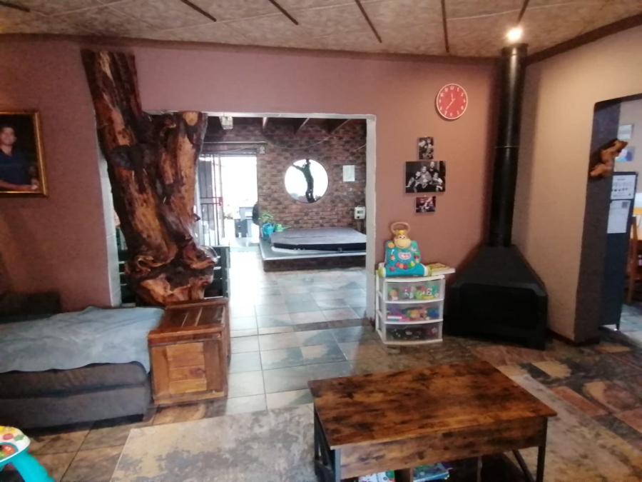 3 Bedroom Property for Sale in Bonaero Park Gauteng