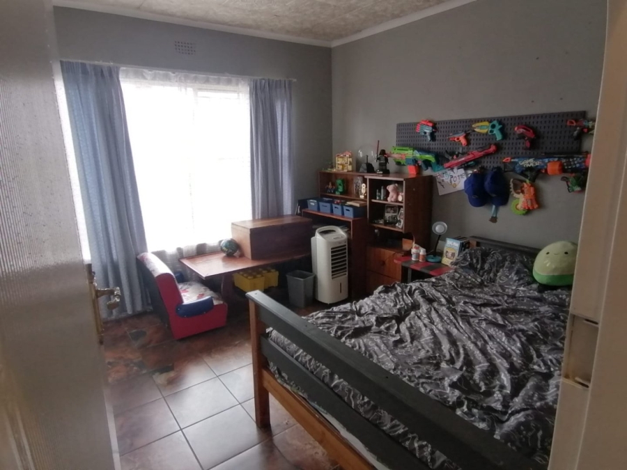 3 Bedroom Property for Sale in Bonaero Park Gauteng